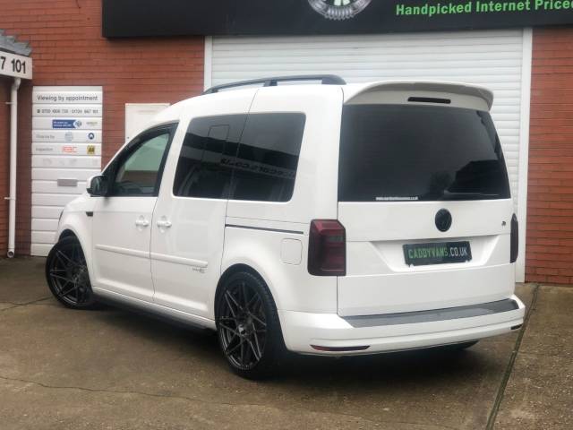 2017 Volkswagen Caddy Life 5 Seat Kombi Life 2.0 TDI 5dr R Styling Pack