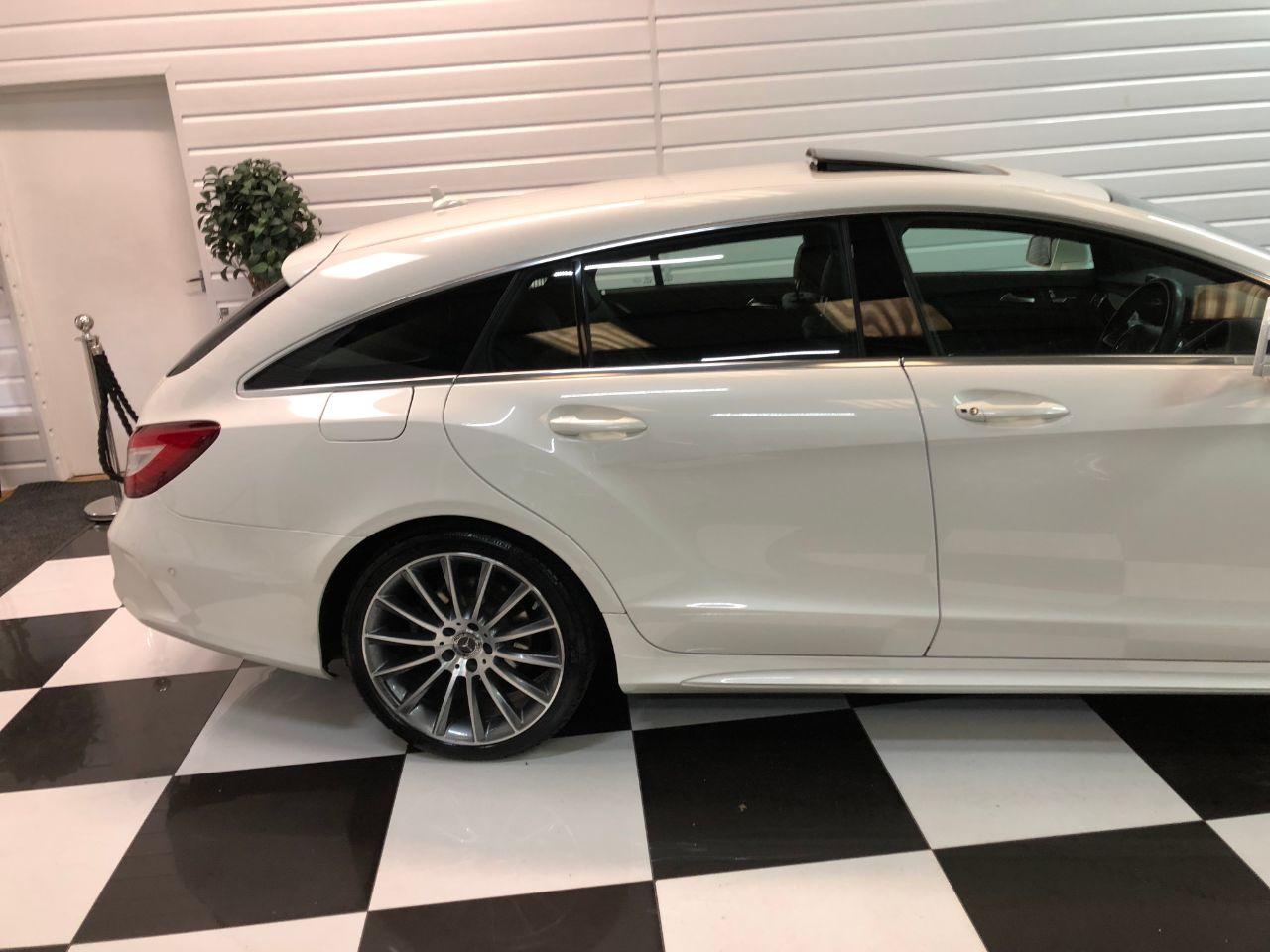 Mercedes-Benz CLS CLS 350 3.0 V6 AMG Line Premium 5dr 9G-Tronic Estate Diesel Designo Diamond White Metallic