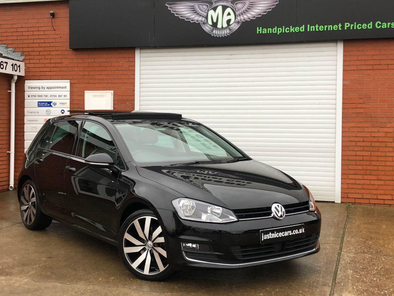 Volkswagen Golf 2.0 TDi GT Edition 5dr 150BHP Manual Hatchback Diesel Deep Black Pearl
