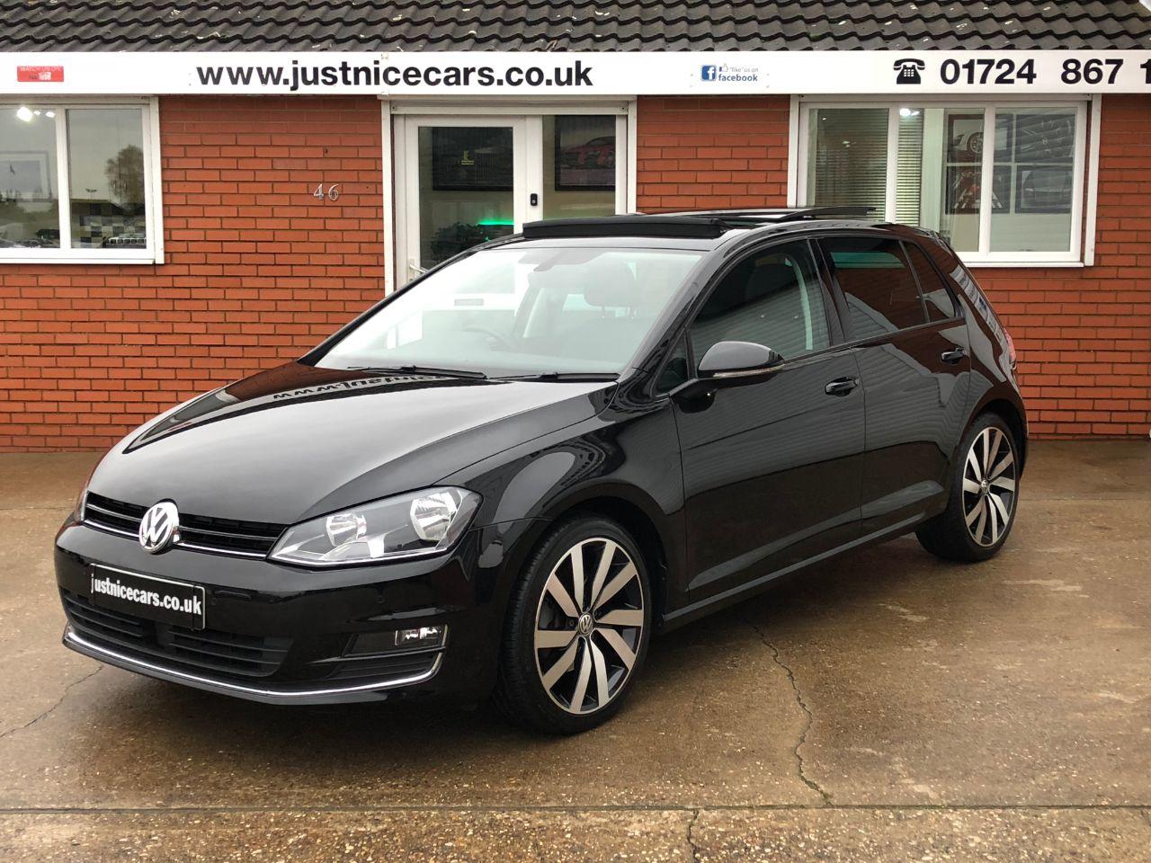 Volkswagen Golf 2.0 TDi GT Edition 5dr 150BHP Manual Hatchback Diesel Deep Black Pearl