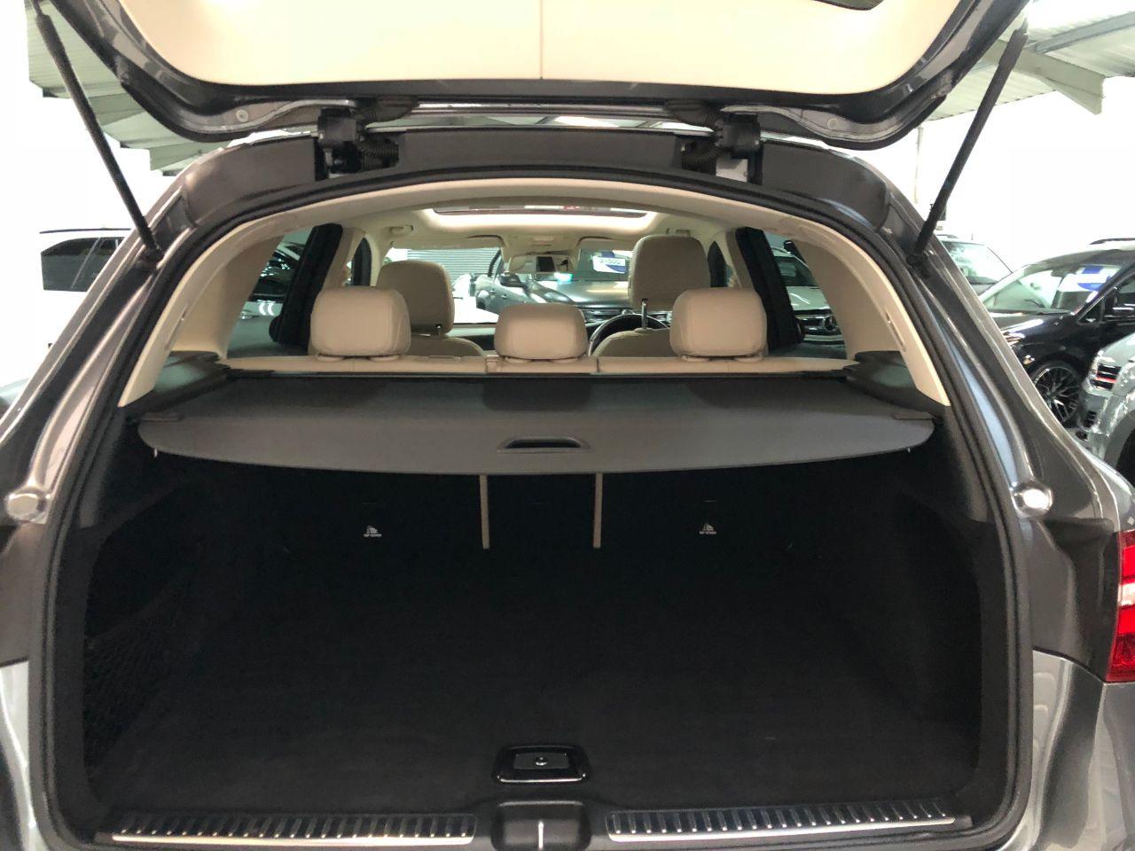 Mercedes-Benz GLC 2.1 GLC 250d 4Matic Sport Premium Plus 5dr 9G-Tronic Estate Diesel Selenite Grey Metallic