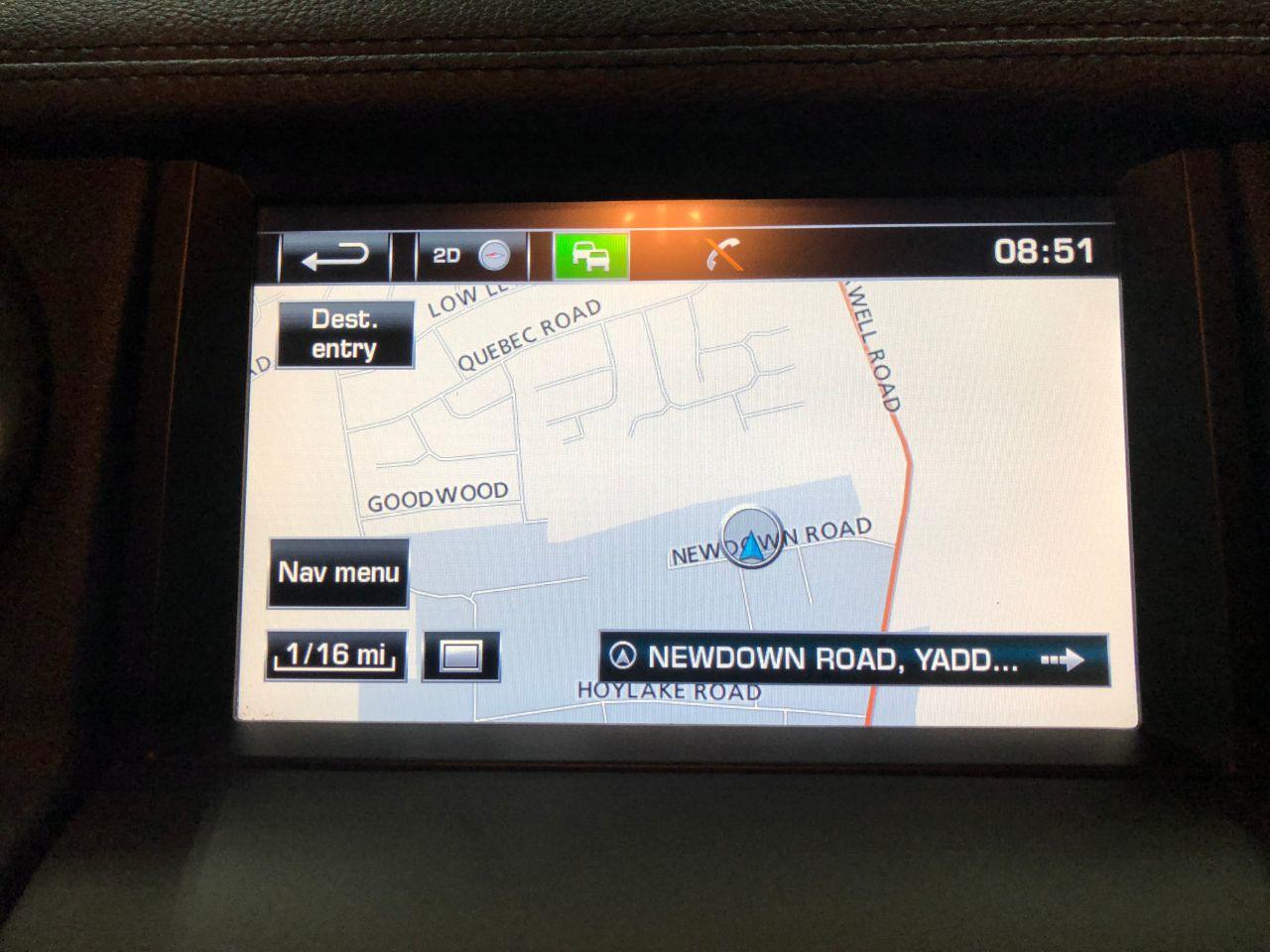 Land Rover Discovery 3.0 SE Commercial SDV6 Auto Panel Van Diesel Glacier White Metallic